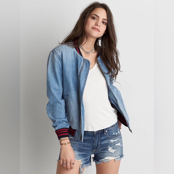 American Eagle Outfitters Jackets & Blazers - America Eagle Women’s Light Denim Full Zip Bomber Jacket